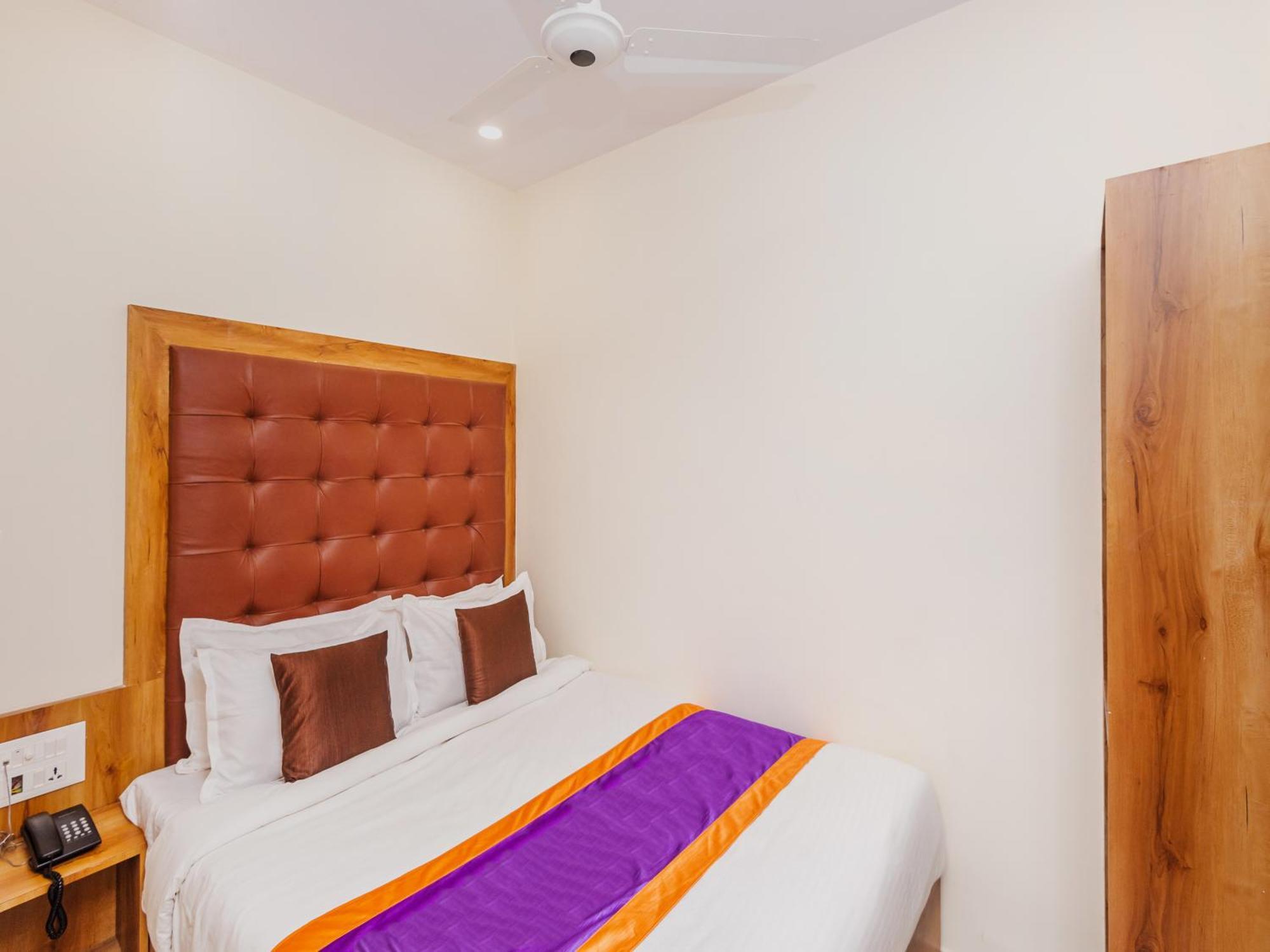 Hotel Era مومباي المظهر الخارجي الصورة